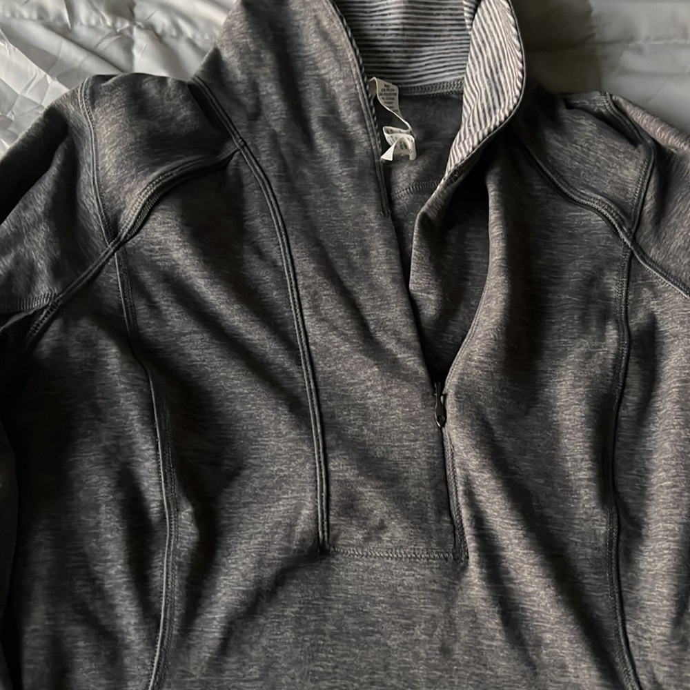 Lululemon Pullover - Picture 4 of 9